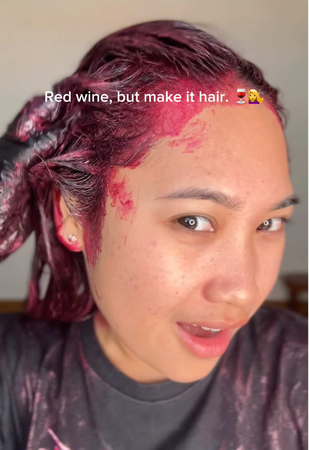 garnier cranberry red + plum red (1:1). rambutku pake masing2 2 sachet yaa, kelebihan sih tp gpp soalnya pake 1 1 aja kurang😭🙏🏻 #haircolor #fyp 