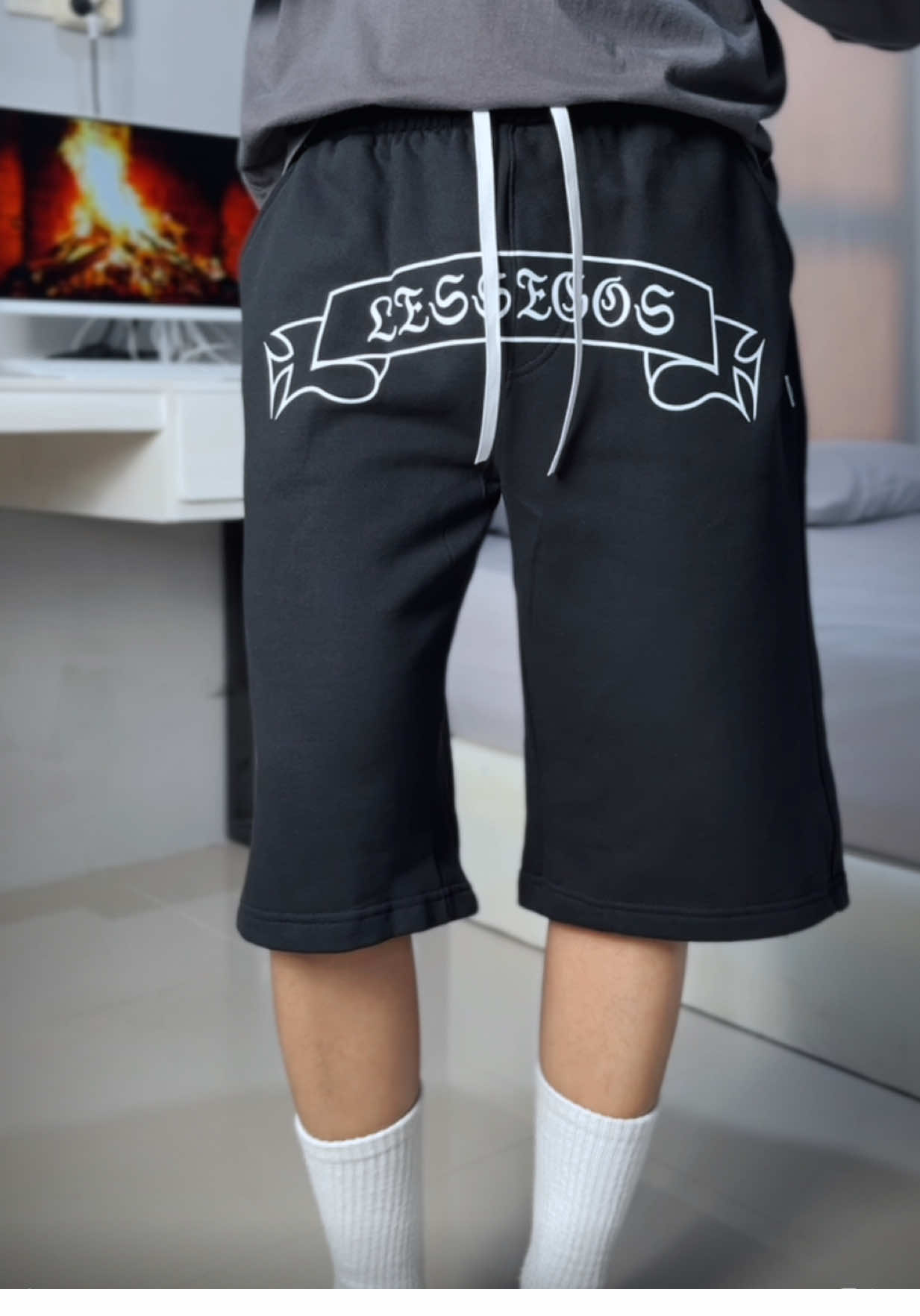 SWEATSHORT BAGGY dari Lessegos #sweatpants #celanabaggy #jortsoutfit  