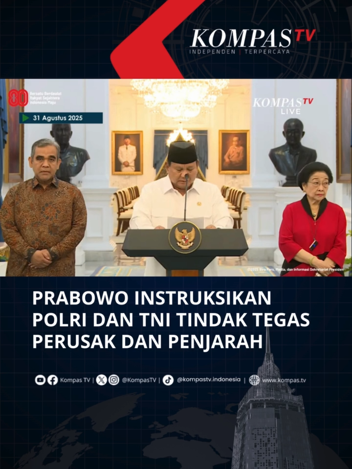 Presiden Prabowo Subianto menyampaikan arahannya kepada TNI dan Polri menanggapi situasi pasca demo, Minggu (31/8/2025).  Prabowo mengatakan ia menghormati kebebasan berpendapat seperti diatur dalam United Nations International Covenant on Civil and Political Rights Pasal 19 dan Undang-Undang Nomor 9 tahun 1998. “Penyampaian aspirasi bisa dilakukan secara damai. Namun jika dalam pelaksanaannya terdapat kegiatan-kegiatan yang bersifat anarkis, distabilisasi negara, merusak atau membakar fasilitas umum, sampai adanya korban jiwa, mengancam dan menjarah rumah-rumah dan instansi-instansi publik maupun rumah-rumah pribadi, hal itu merupakan pelanggaran hukum. Dan negara wajib hadir dan melindungi rakyatnya,” kata Prabowo dalam konferensi pers.  Menurut Prabowo para aparat yang bertugas harus melindungi masyarakat, menjaga fasilitas-fasilitas umum yang dibangun dari uang rakyat. Ia mengatakan hak untuk berkumpul secara damai harus dihormati dan dilindungi. Catatan Redaksi:  Setiap warga negara berhak menyuarakan pendapatnya. Namun, kebebasan berpendapat harus dilakukan secara damai, tertib, serta jangan terprovokasi untuk melakukan pengerusakan dan penjarahan. #SalingJagaIndonesia Tuliskan komentarmu dan dapatkan berita terkini lainnya di www.kompas.tv serta youtube.com/kompastv #SOROTKompasTV #TikTokBerita