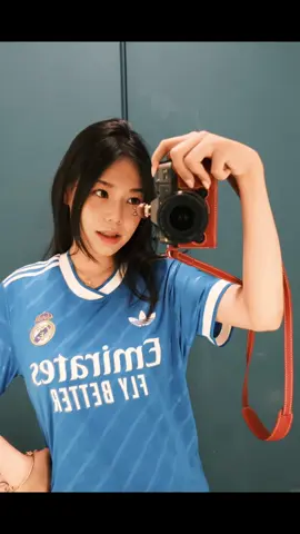 Today’s OOTD 💙 Real Madrid Blue Away Jersey, simple & fresh! Love how it looks in the mirror — stylish yet casual ⚽ Perfect piece to wear daily while showing my football passion. 📍 Worldwide custom jerseys 👉 KitSoc.com #RealMadrid #FootballJersey #SoccerOutfit #MatchDayStyle #FootballFans