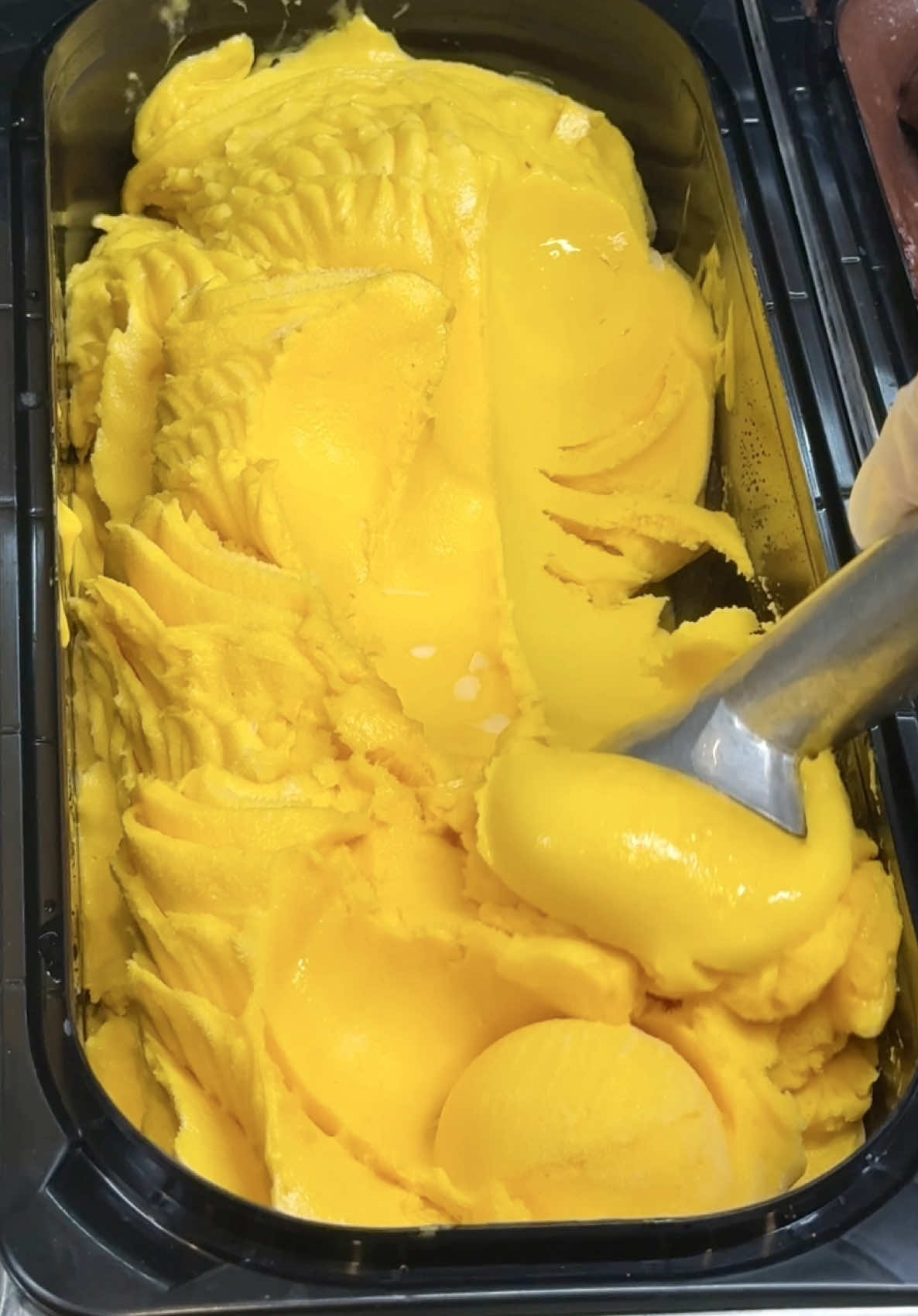 Calling ALL mango fans, we've got something for YOU! 🤤⁠ ⁠ Think smooth mango sorbet, cold whipped cream and a mango drizzle inside a warm and fluffy Bubblewrap - how could you resist? 🤩🥭🍦⁠ ⁠ Grab yours from Bubblewrap London to round off your summer 🫶⁠ ⁠ 📍Bubblewrap, London (Chinatown, Westfield Stratford)⁠ ⁠ See you soon 👀⁠ ⁠ #bubblewrap #bubblewaffle #mango #sweettooth #dessertgoals #gelatolovers #placestoeatinlondon #londonfoodie #exploringlondon #icecream #desserttime #wafflelover #wafflelove #chinatownlondon #chinatowneats #mangolovers 