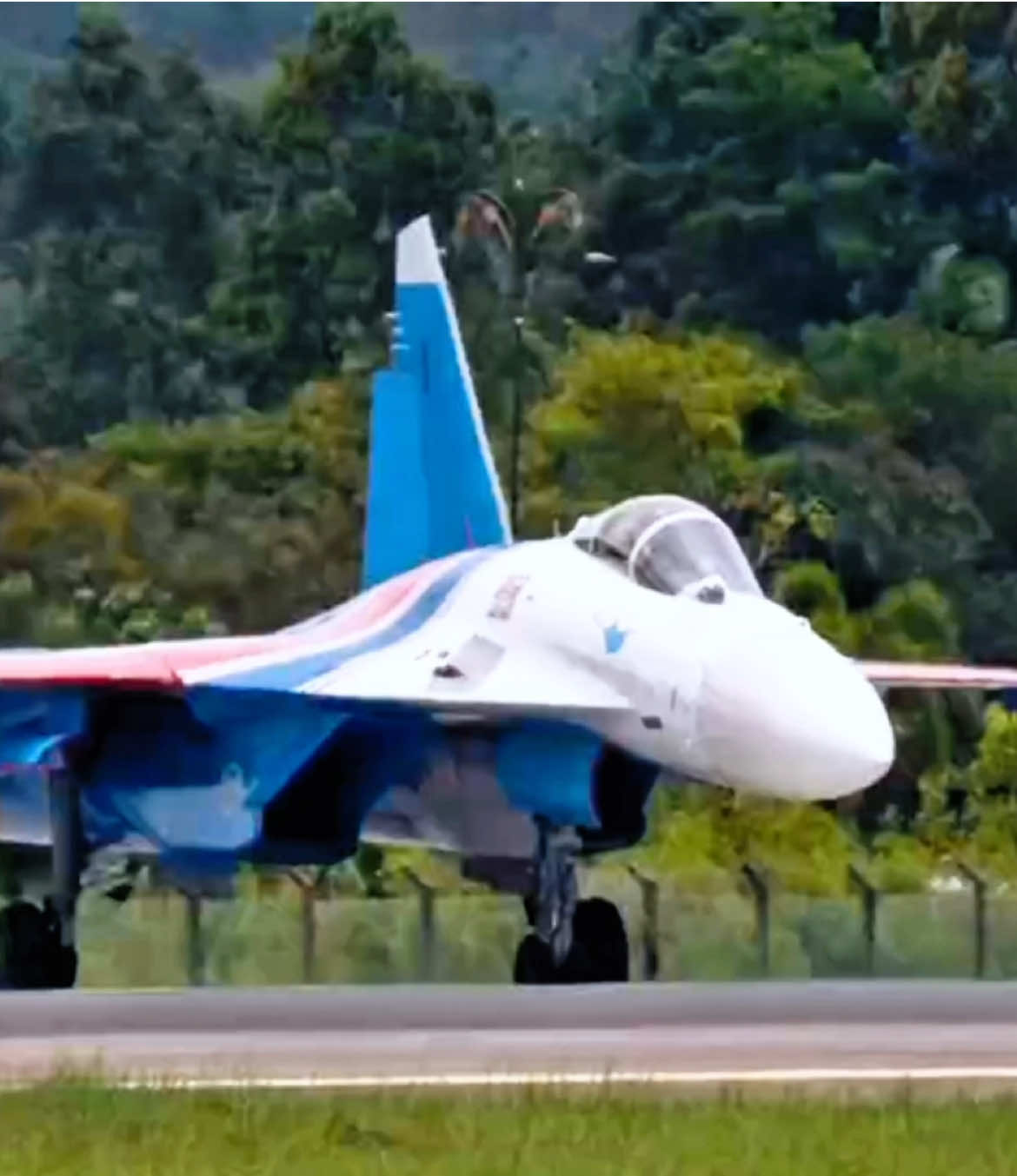 #русскиевитязи #su35 #авиация #ввсроссии #высшийпилотаж 