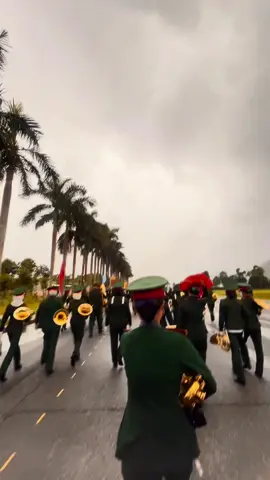 Tạm biệt ngày chủ nhật cuối cùng tại nơi đây của 7 khối nữ bằng 1 cơn mưa thật lớn…#CapCut #a80 #quandoinhandanvietnam 