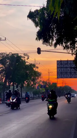 Mojosari bagian surup#fyp #jowopride #jowostory #mojokerto24jam #mojosarimojokerto 