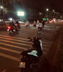 Là do chính ta nhìn thấu quá nhiều việc, nên đã đánh mất đi sự vui vẻ ở độ tuổi thanh xuân này#abcxyz#xuhuongtiktok#đời#pyp#tiền 