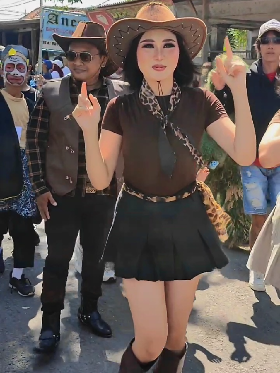 Koboy Cantik si Ratu FYP hadir Di Karnaval Desa Bulutengger 2025 #karnaval 