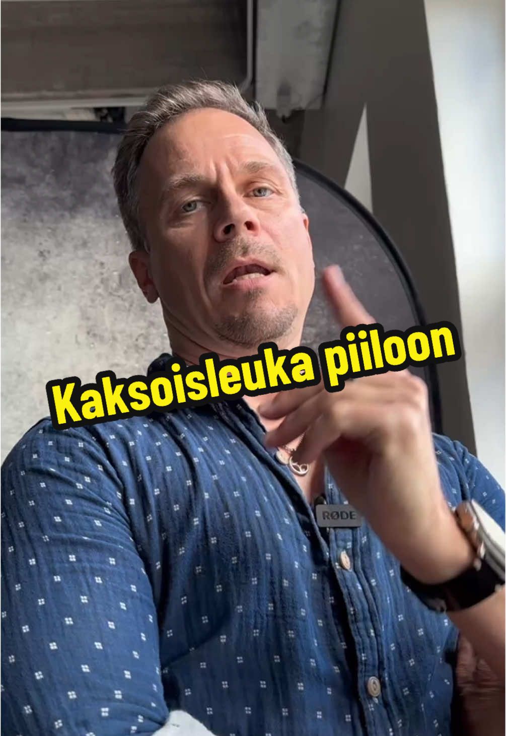 Useimmilla meistä on leuan alla muutakin kuin ilmaa. Tästä vinkkejä siihen, miten kaksarin saa häivytettyä kuvassa! #valokuvaaja #valokuvaus #sinulle #kuva 