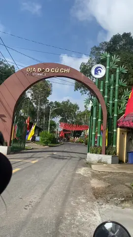 Lâu lắm rồi mới quay lại Địa Đạo Củ Chi, đúng là mỗi độ tuổi đến đây sẽ có mỗi trải nghiệm và ký ức khác nhau #vietnam #diadaocuchi #lichsu 