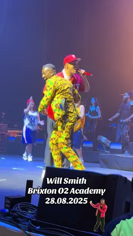 @Will Smith performing It’s Not Unusual doing the “Carlton Dance” #willsmith #o2academy #brixton #carltondance #freshprince 
