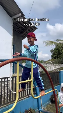 hampir selesai, waktunya buat kaka kaka pamit adek☺️ #kkend #kkn2025 #kknump2025 #mahasiswa 