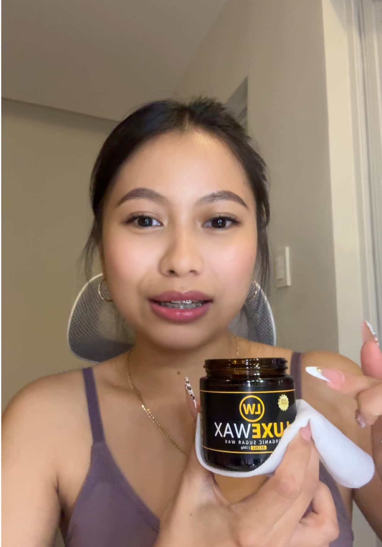 Nag wax nanaman sya ng bu… #L#LUXEWAXh#hairremovalhairfreeandeasy