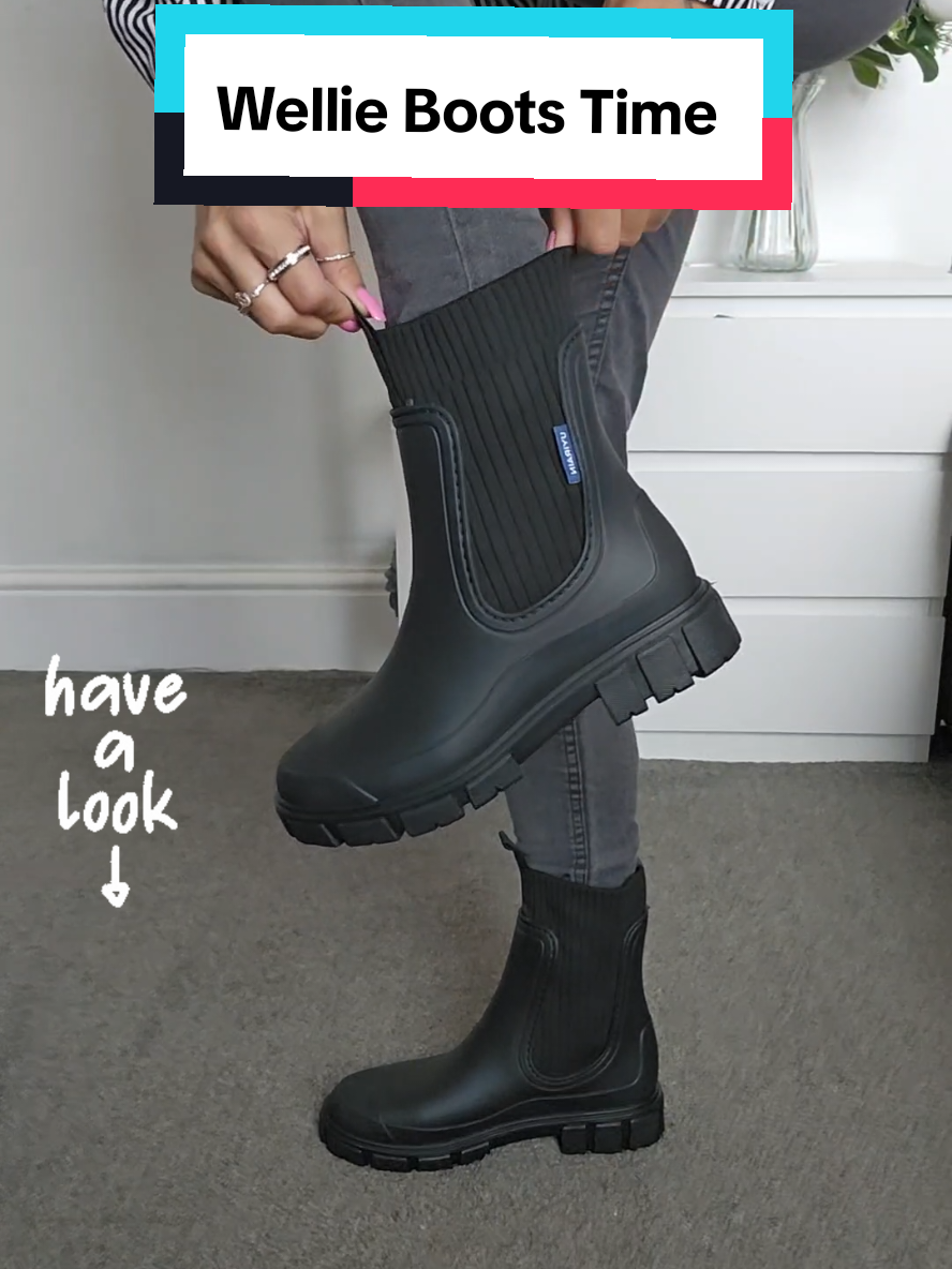 Rain Boots For womens Wellie boots , waterproof and comfy perfect outdoor boots , winter boots  #boots #wellies #womensboots #tiktokmademebuyit #fyp 