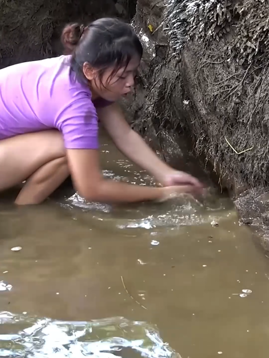 Great Fishing: Unique Fishing Skills, Fishing Techniques on Rivers and Lakes, Catch a Lots of Fish