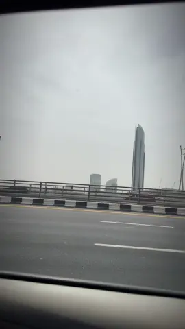 पैसा ठुलो होइन भन्छन् तर,भाग्यलाइ समेत बदल्ने चिज पैसा हो ॥