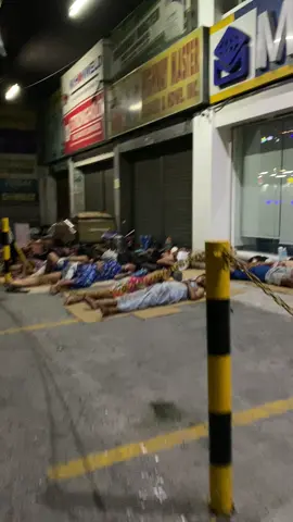 Corruption is paid by the poor🥺 #philippines #justice #poverty #curruption #tax 