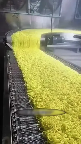 😲 Así se hacen los fideos instantáneos ¡sin freírlos en aceite! 🍜✨