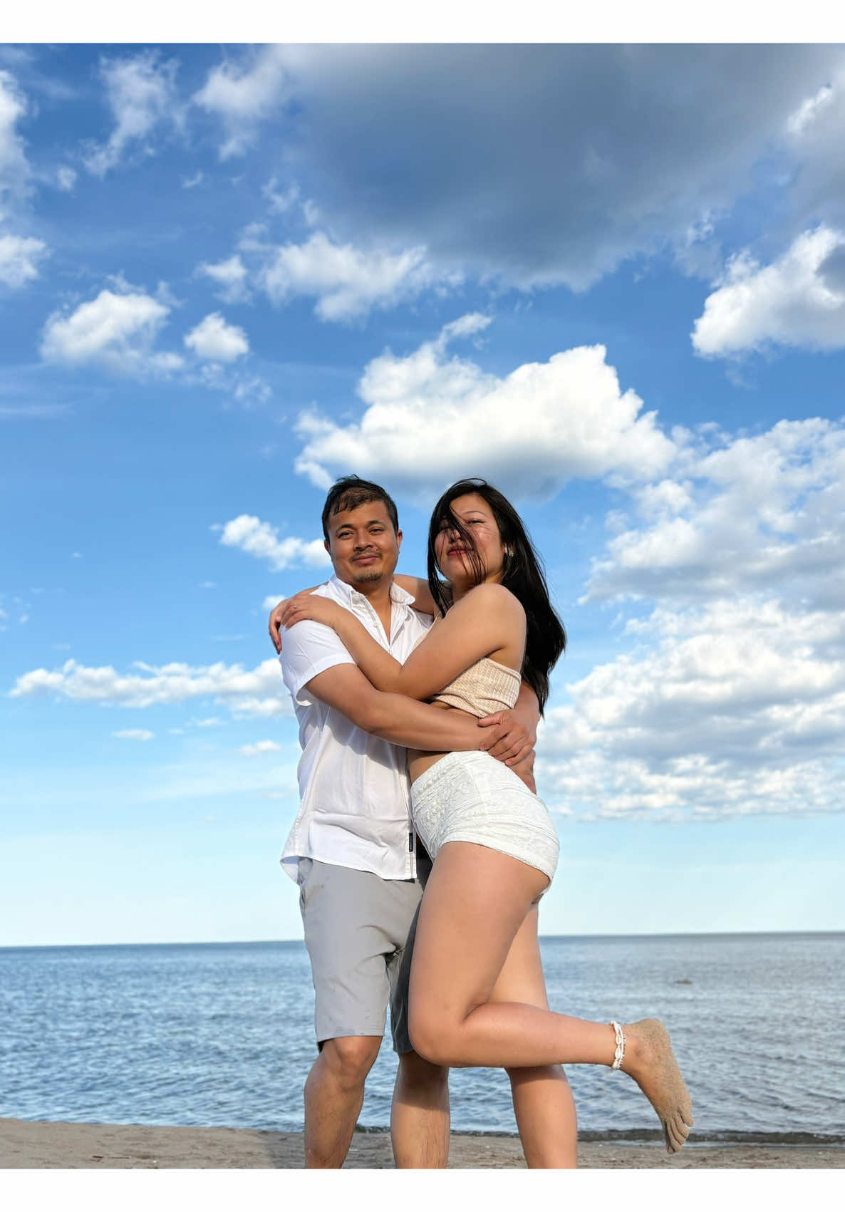 Our happy world #foryoupage #puja #beachvibes 