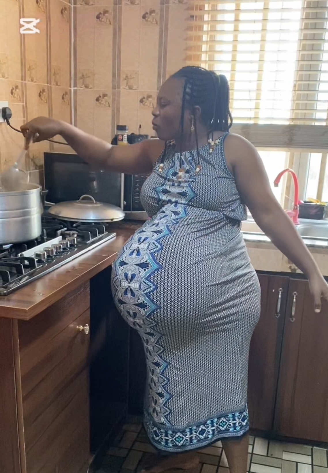 Cooking for an event #quadruplets #pregnant #france🇫🇷 #usa🇺🇸 #uk 
