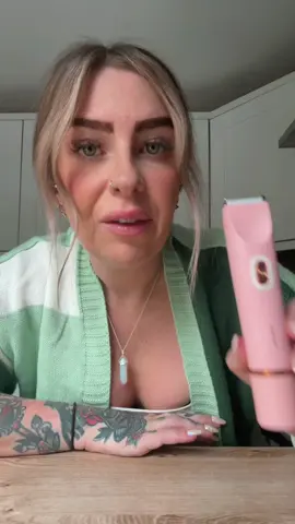 Completely bald with this #shaver 😍 #bikinitrimmer #trimmer #womensrazor #tiktokmademebuyit 