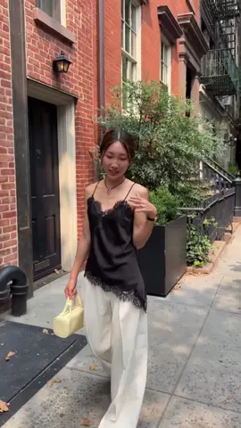 ✨ ZARA LACE TOP Chiếc lace top vừa sang vừa cuốn, mặc lên auto slay luôn 🔥 Hội chị em mê style keoly thì chớ có lỡ kèo xịn này nha 😇 #xuhuong #newcollection #zarahaul #orderauthentic #zara 