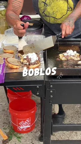 Backyard vibes, west side flavor 🌆🔥 Boblo’s Burgers came stacked with double smash, bacon, melty cheese & all the sauces. Detroit, this is a must-try 🍔