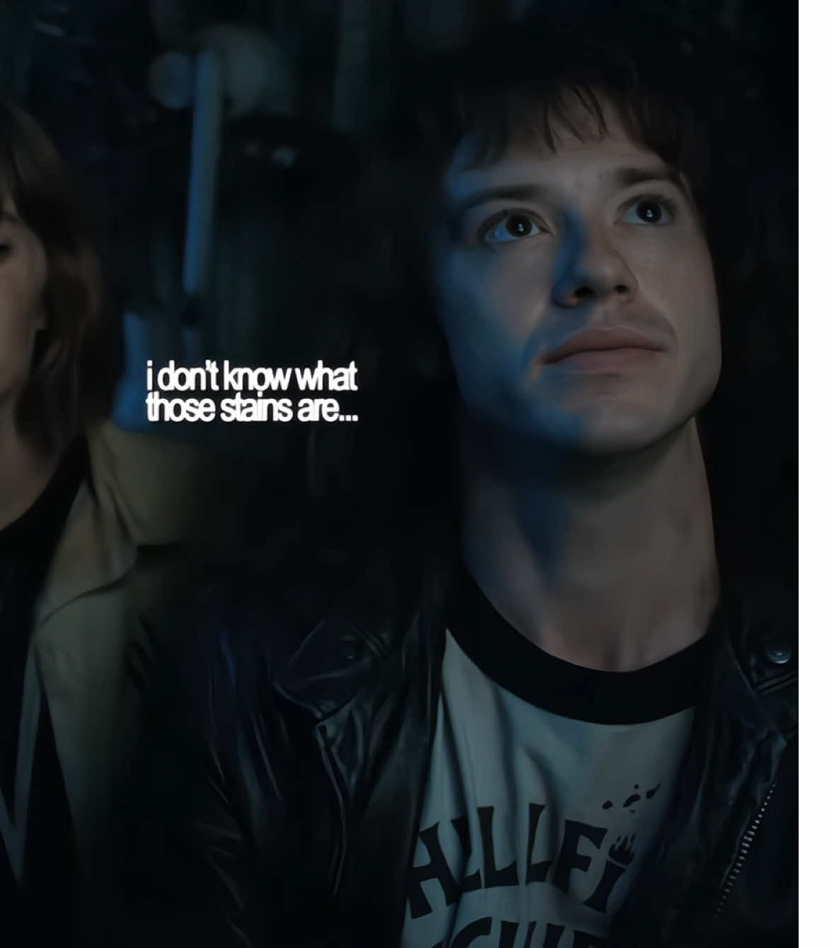 side to sideeeeee 🚴‍♂️🥵🕺no one has ever looked as hot as eddie in the intro i swearrrr #eddiemunson #josephquinn #eddiemunsonedit #strangerthings #strangerthings4 