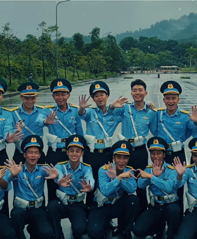 3 tháng ở làng văn hóa trôi qua nhanh như một cơn gió, cuối cùng cũng phải nói 2 chữ “tạm biệt”. Chỉ còn 2 ngày nữa, tất cả… sẽ chỉ còn là kỉ niệm 💙… #pkkq #a80 #quandoinhandanvietnam #xuhuongtiktok #foryou 