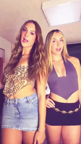 ur fav brunette and blond roomies 😘 #csu #colostate #coloradostate #coloradostateuniversity #college 