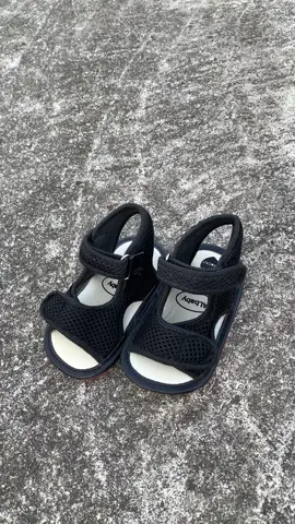 Sandal bayi lucu