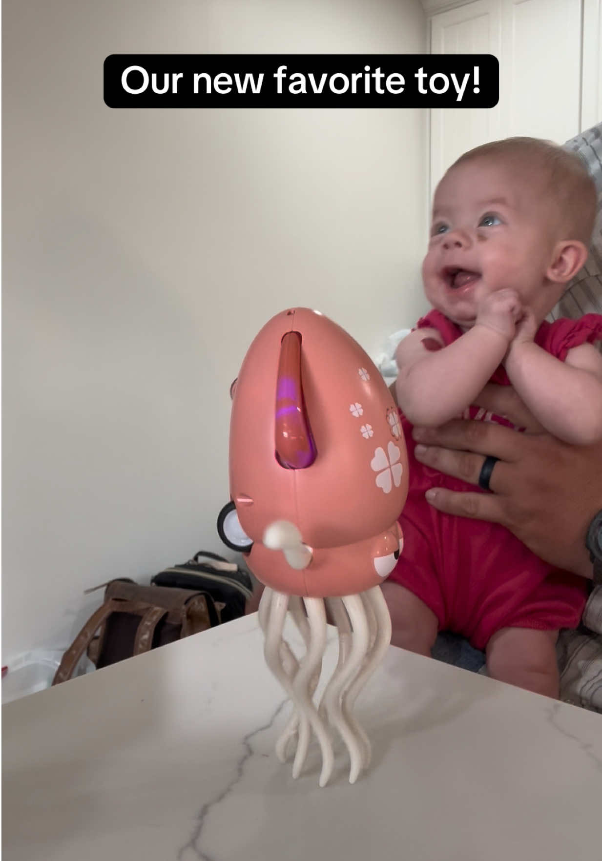 Our new favorite toy!!  #babytoys #babytoyreview #cartoontoy #electriccattoy #interactivetoys