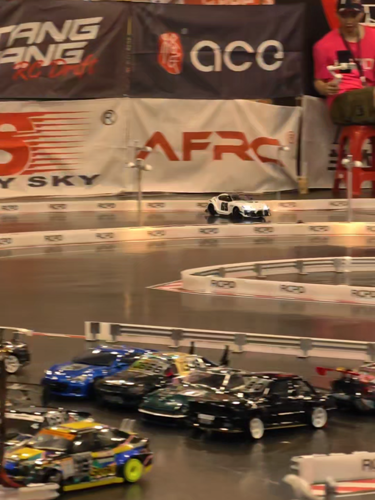 Màn trình diễn của đội trưởng trong tối nay #rccar #racing #Drift #xedieukhien #carminikingshop #vietnam