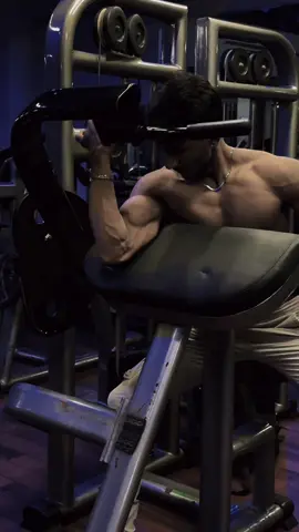 Samajhe menu away na 💪❤️#bodybuildingmotivation #explore #gym #foryou #fyp 