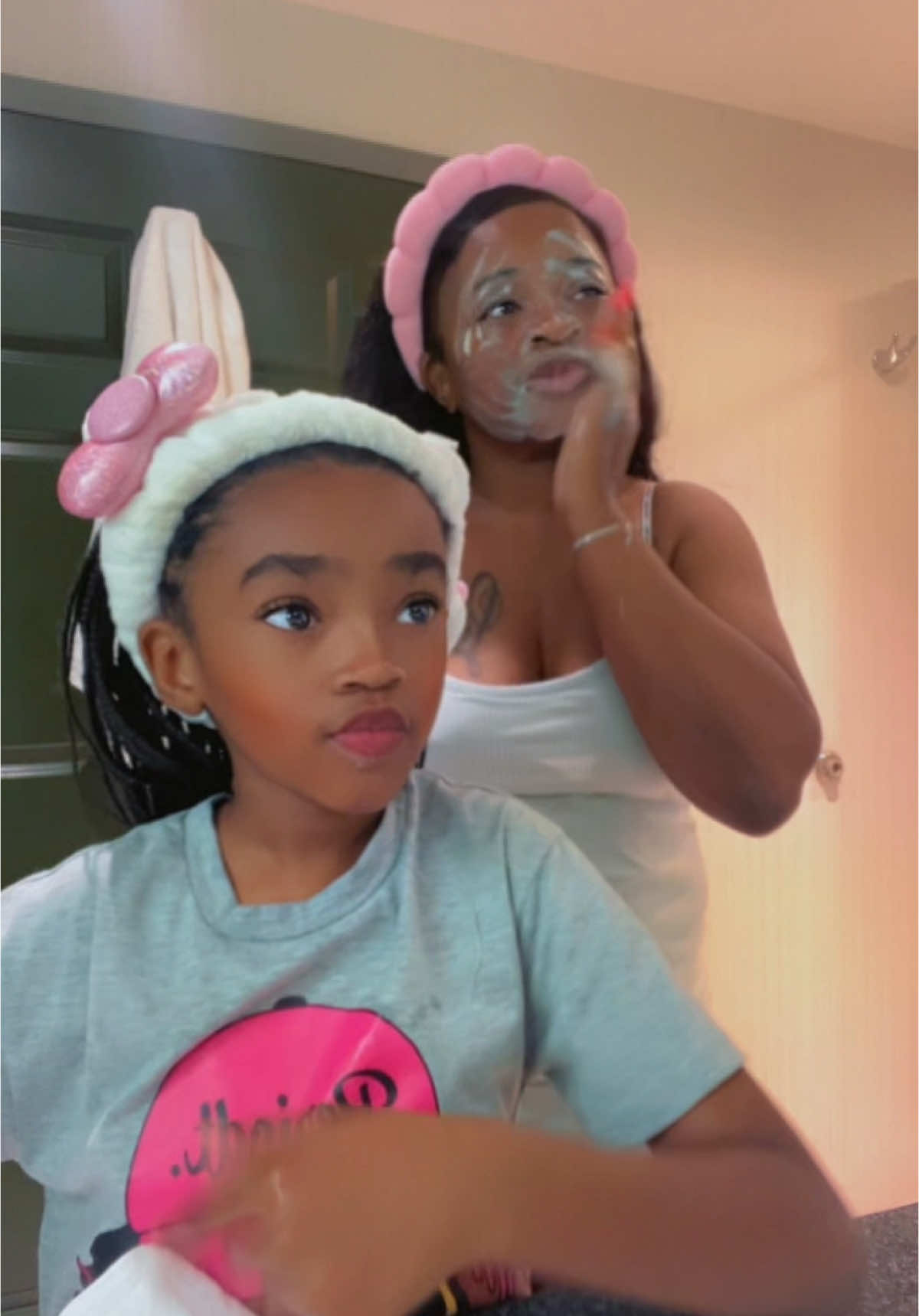 Mommy + Me skincare routine featuring Taylor Renee.. ✨💐💕 Skincare products used:  @Good Molecules discoloration soap bar  @The Ordinary glycolic acid  @Naturium  niacinimide cleansing gel  #Fyp #Skincare #mommyandme #TheOrdinary #goodmolecules #naturiumskincare #goodmorning 