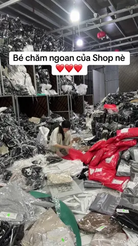 Đây là tôi năm 3x tuổi 🫰🏻🫰🏻🫰🏻#xuhuongtiktok #quanao #quanjean #donamdep 