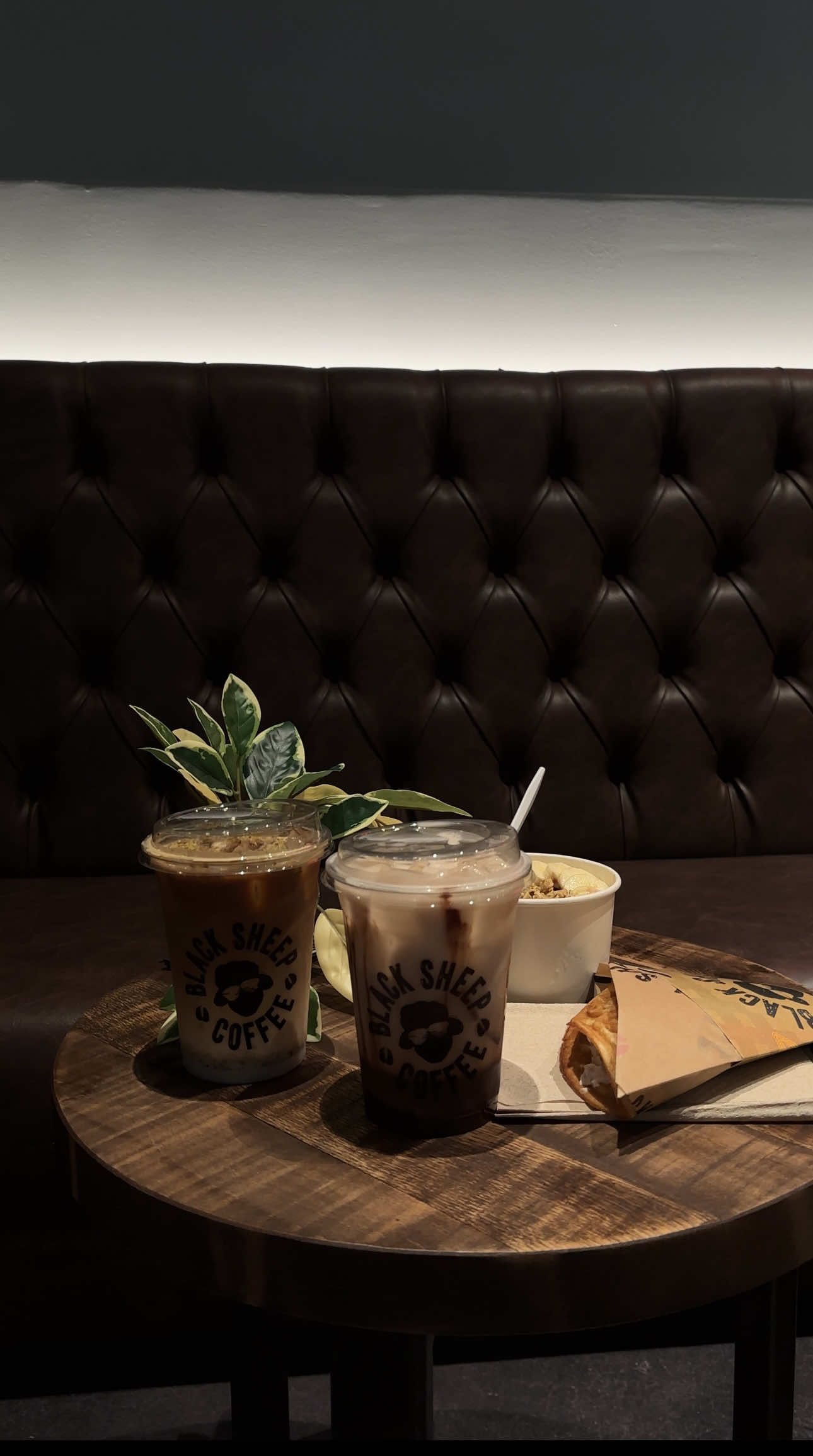 new coffee shop unlocked!  📍Black Sheep Coffee, Grove Central Miami Fl  Thank you for inviting me to you guys grand opening! The Belgian waffle was 🤌🏾🤌🏾 10/10 recommend. • • #miamicoffeeshops , #miamicoffee , #aestheticcoffeeshops , #coffeeshop , #cafesinmiami , #miamirecommendations , #thingstodoinmiami 