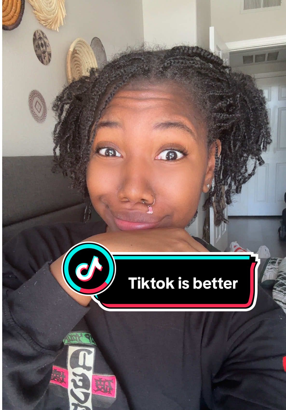 TikTok shows so much love. I’m glad I’m over here 👈 #fyp #trendingsong #trendingaudio #lipsync #blackgirlmagic 