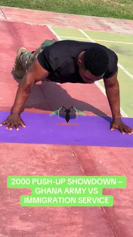 2000 PUSH-UP SHOWDOWN – GHANA ARMY VS IMMIGRATION SERVICE#ghanatiktok🇬🇭 #fyp #trendingvideo #TheUniformNews #viralvideos 