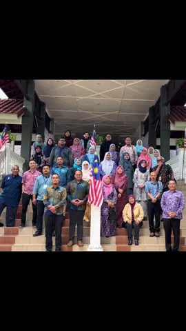 Dekan Fakulti Seni,Kelestarian dan industri Kreatif UPSI