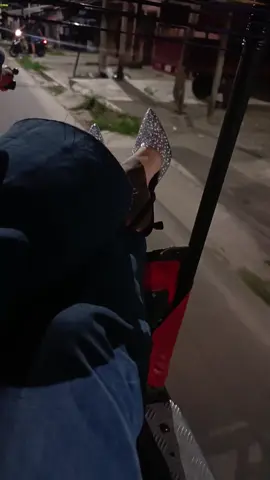 CUANDO TUS BRILLOS NO COMBINAN CON TU LIMUSINA 🤣🤣🤣❗#iquitos_peru🌴🌴♥️♥️♥️♥️ 