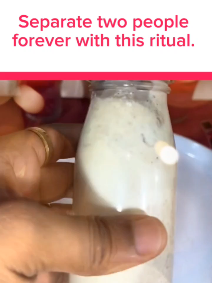 Separate two people forever with this ritual,write down the names of the two people you want to separate,and place them inside a bottle with milk,add several pieces of lemon to cut the relationship,add pepper so they can't be together,seal the bottle and say just as milk curdles with lemon,so too will this relationship be cut off,shake the bottle very well,then bury it away from you,remember and you'll see how,those people will never be able to be together again,if you want something stronger,visit my profile and check my WhatsApp. #witch #witchtok #witchcraft #witches #Florida #miami #newyork #california #Arizona