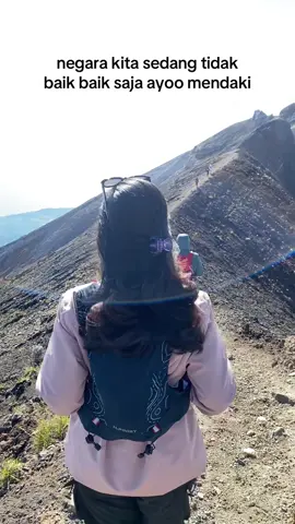ayo muncak sebelum indonesia bubar🥹 #pendakigunung #pendakiindonesia #fyppp 