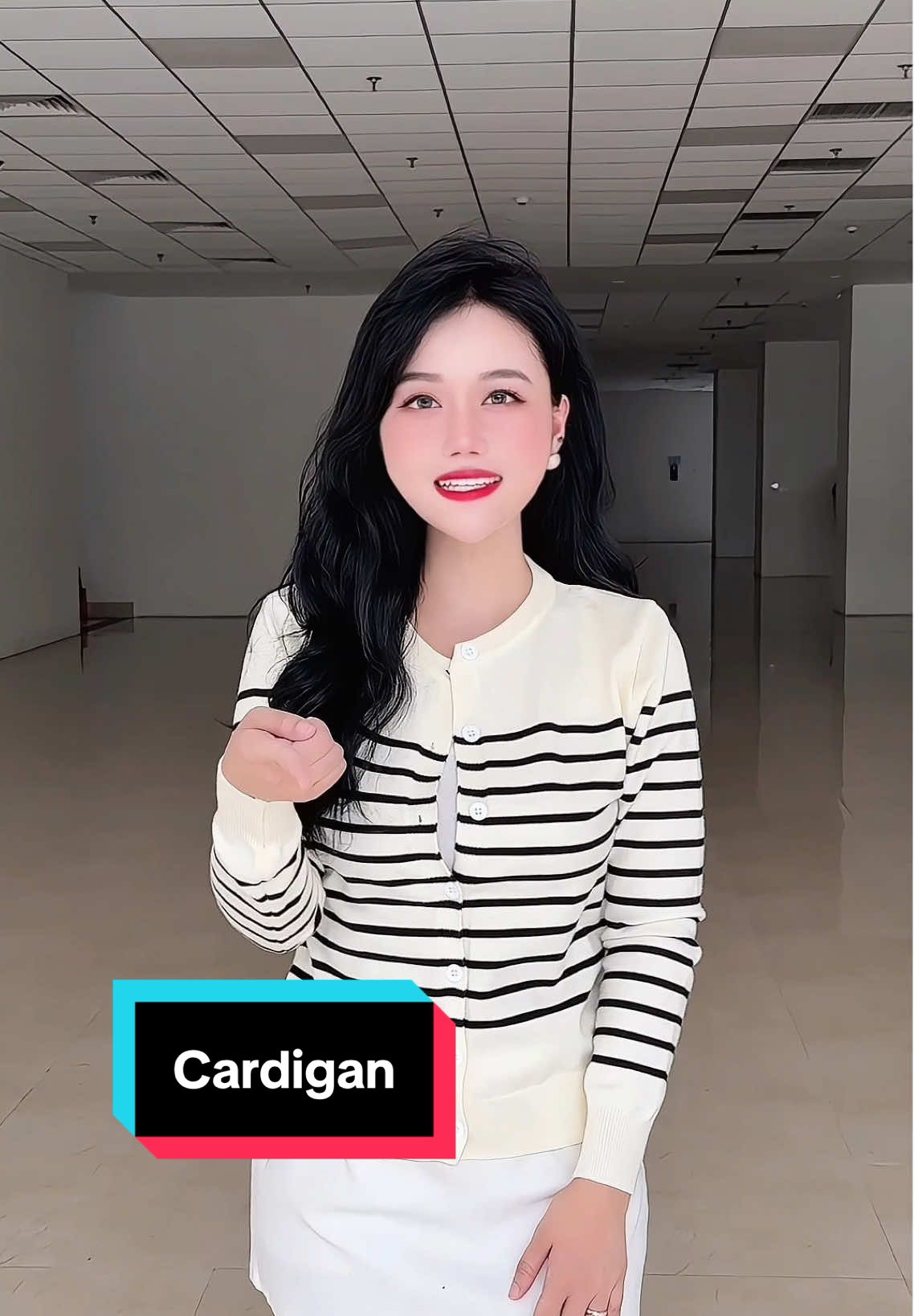Áo cardigan cổ tròn kẻ ngang #aocardigan #aokhoac #viral #xuhuongtiktok #trending 