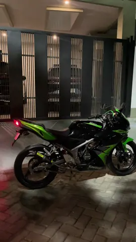 sapatau ada yang minat. #forsale #ninjarr #2stroke 