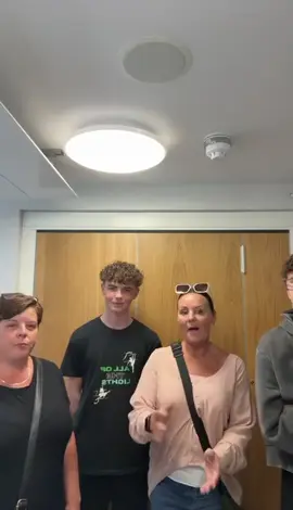 Backstage nerves 😜 NOT !@𝕷𝖔𝖌𝖆𝖓 @george_hoppo19 #dance #stepsdancestudio #showtime #fyp @gilb77 