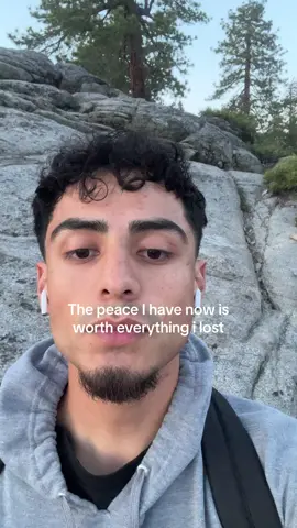 My peace is worth everything I left behind @Christian #yosemite #yosemitenationalpark #frankocean #Hiking 