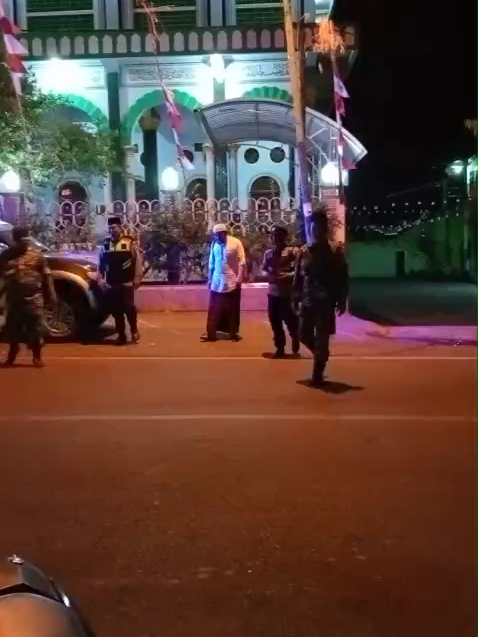 POLSEK PASREPAN Bersama koramil  dan warga kecamatan Pasrepan melaksanakan Apel Gabungan 3 pilar Guna menciptakan Sitkamtinmas yang Aman dam Kondusif dilanjutkan patroli wilayah. #Polriuntukmasyarakat #PolriPresisi #polisiindonesia #polisibaik #tugaskuibadahku #divisihumaspolri #PoldaJatim #humaspoldajatim #akpol2004tatagtrawangtungga #PolresPasuruan #humaspolrespasuruan #SiapJagaPasuruan #seputarpasuruan  #infopasuruan #pasuruankekinian  #infoPasrepan