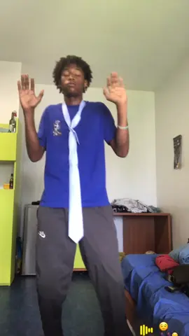 🕺🏽😏#fyp #surinametiktokers #foryou #everyone #dance 