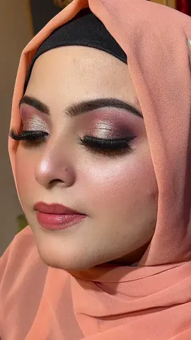 Full glam glittery eye makeup. Please watch full video and like my video and follow my account #makeup #makeupartist #foryou #foryoupage #glitter 