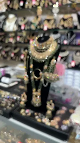 #fyp #fashionhouse #bridalset #green #bridaljewellery 