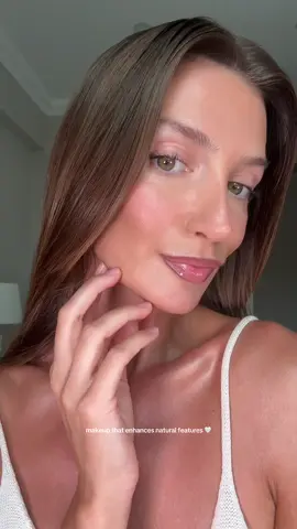 Enhancing natural features is the best makeup 🤍  #makeup #naturalmakeup #cleangirlmakeup #cleangirl 